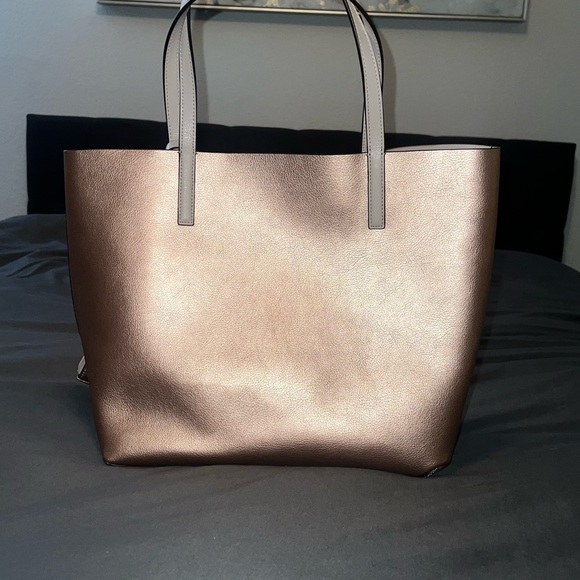 Kate Spade Reversible Tote Rose Gold - Picture 2 of 9